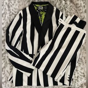 Beetjuice blazer and pants